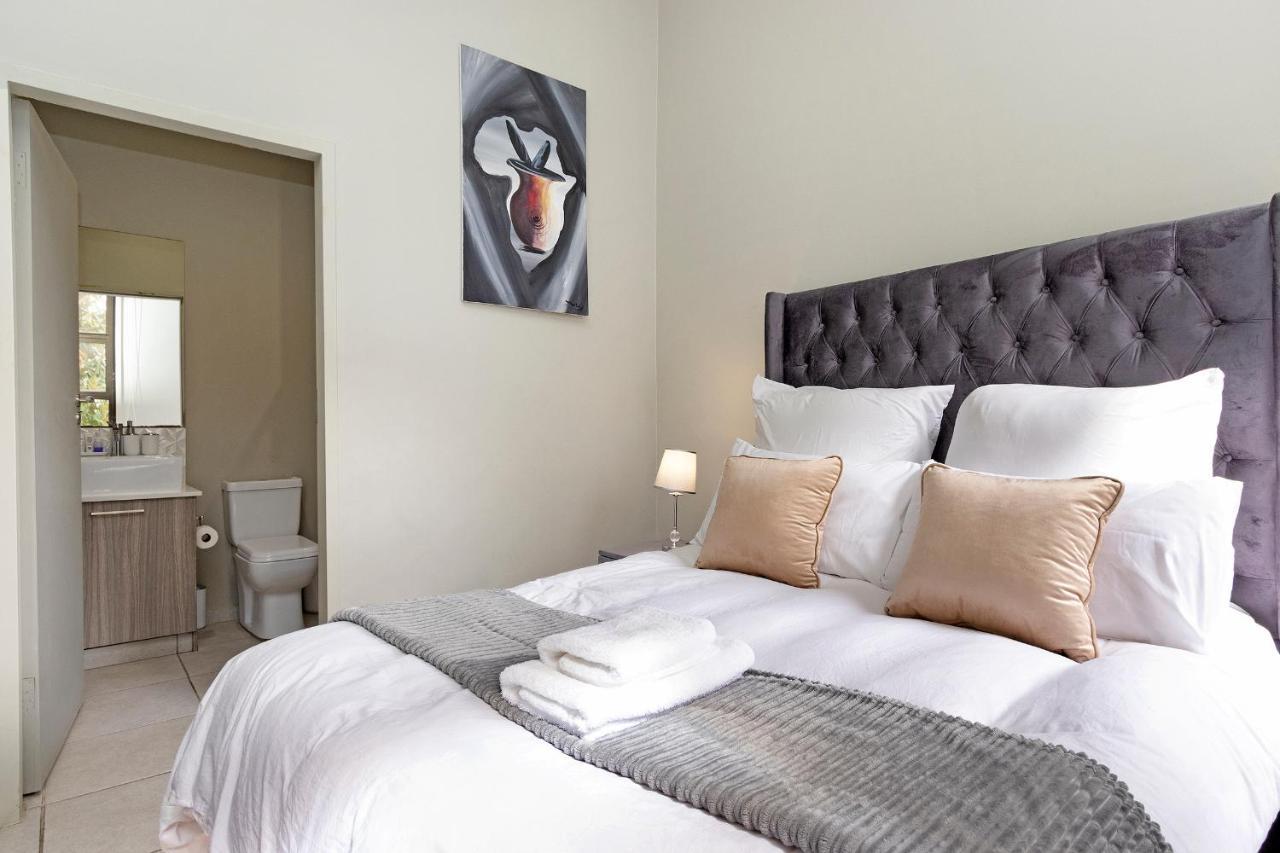 Urban Oasis Apartments At The Bolton Johannesburg Exterior photo