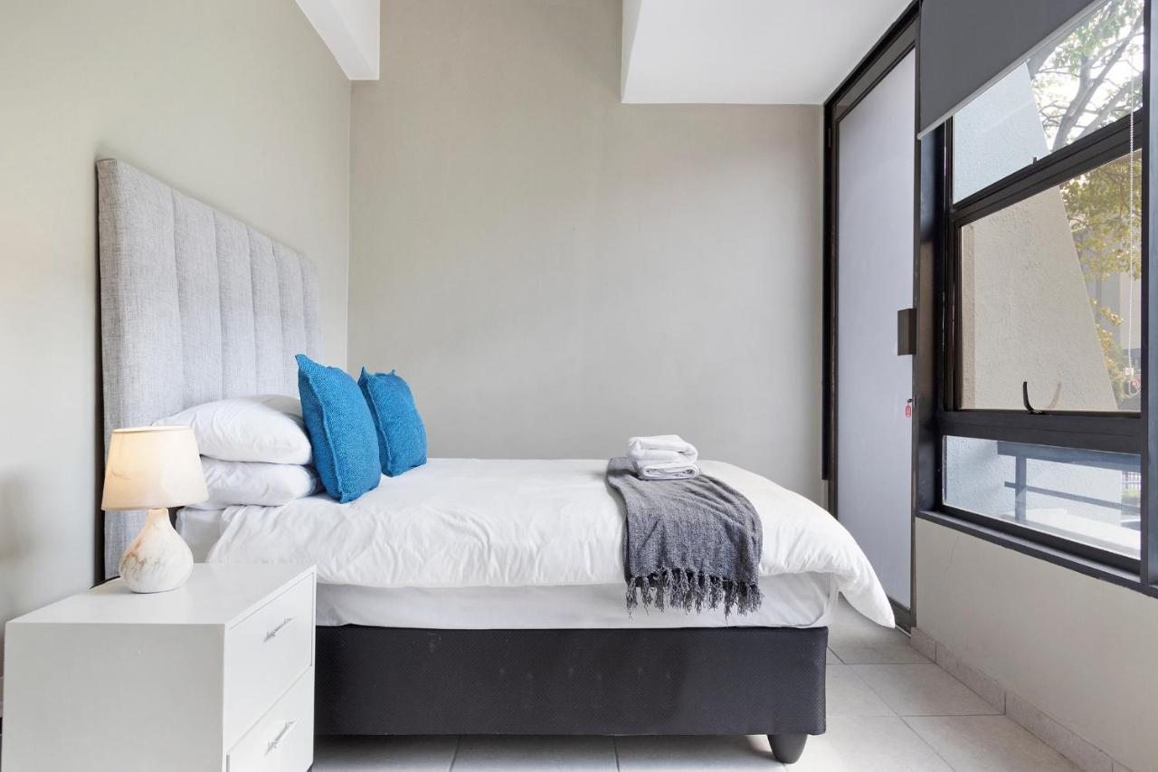 Urban Oasis Apartments At The Bolton Johannesburg Exterior photo