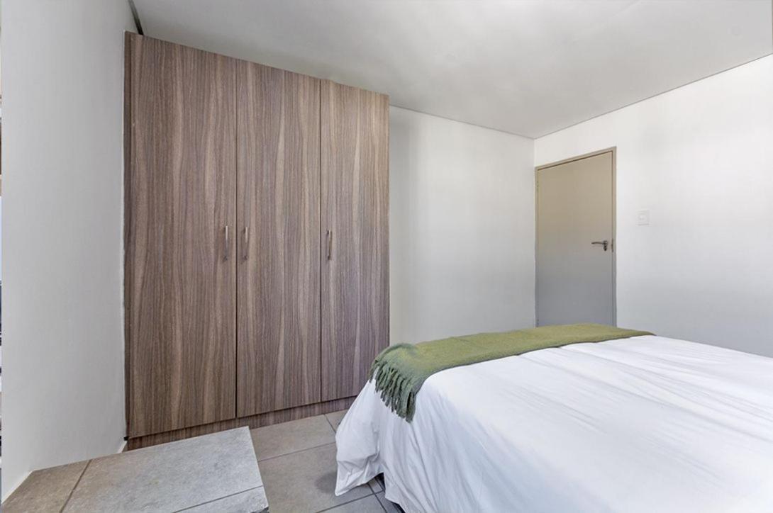 Urban Oasis Apartments At The Bolton Johannesburg Exterior photo
